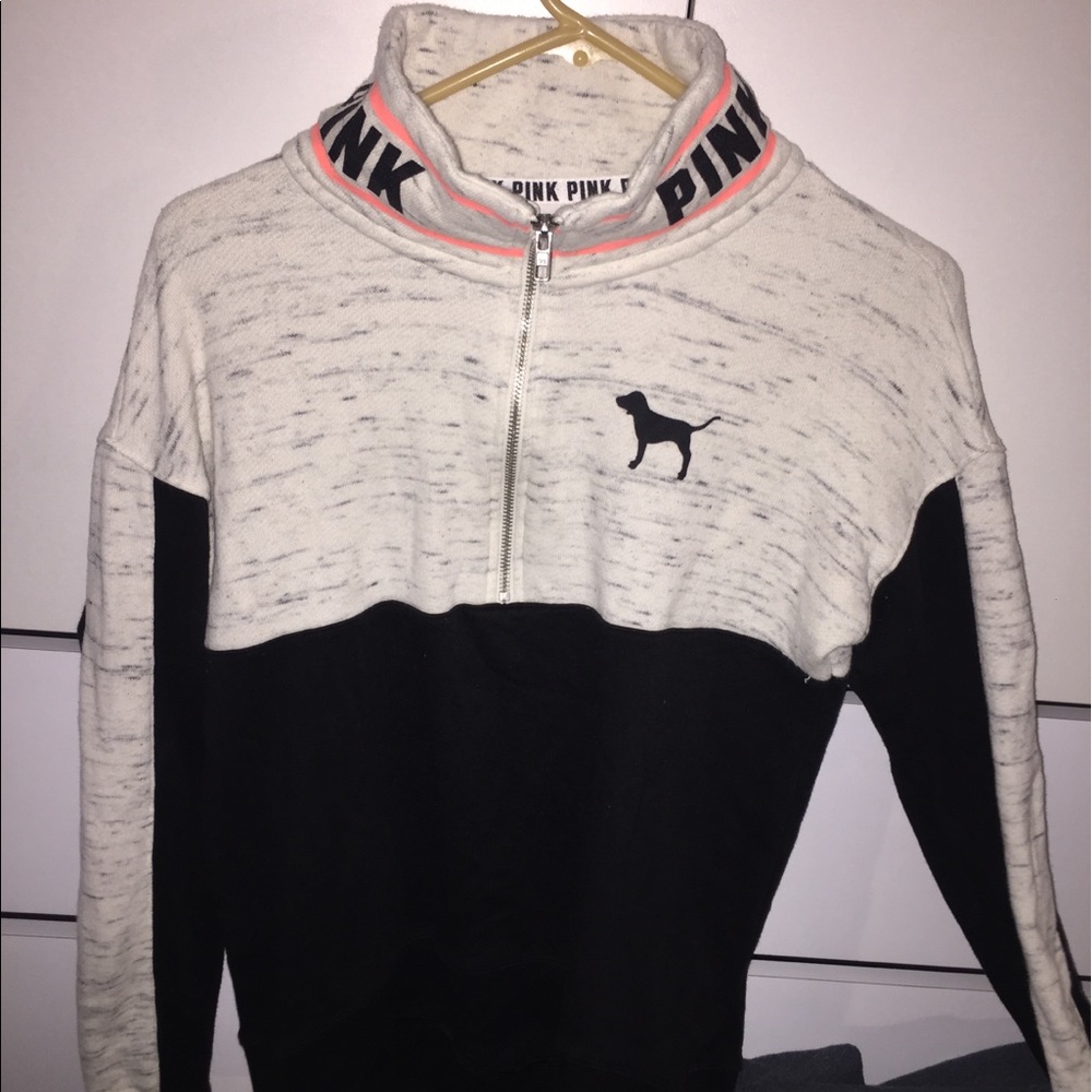 Vs pink 1/4 hoodie